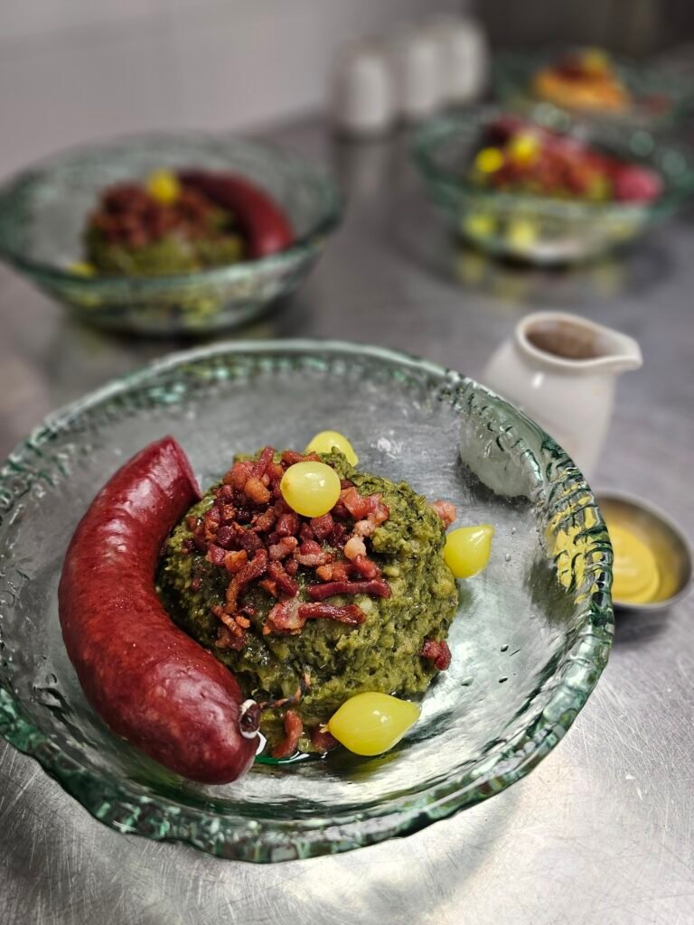 2 stamppotten met worst