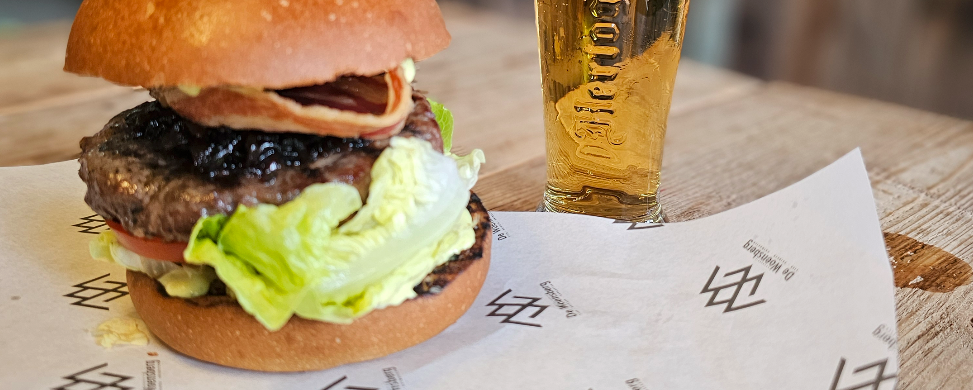 Hamburger met bier